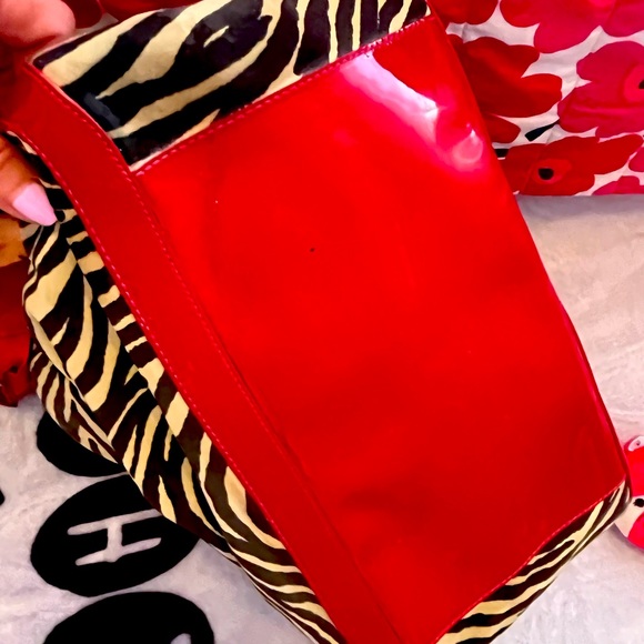 The most absolutely fabulous Moschino ever! - Picture 8 of 8